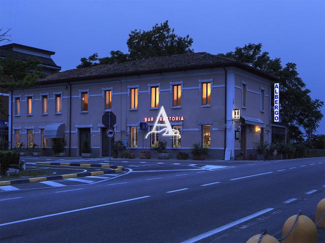 Mantova - Immobile Commerciale